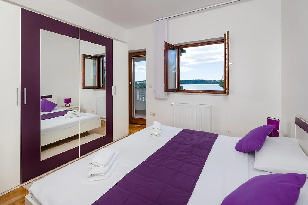 Apartments Villa Luxor Trogir