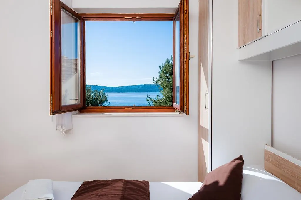 Apartments Villa Luxor Trogir